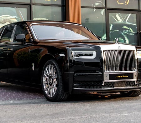 Rolls Royce Phantom 2019, photo 3 of 4