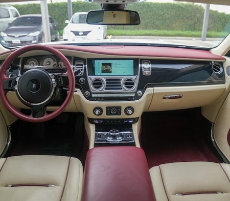 Rolls Royce Wraith 2016, photo 3 of 4