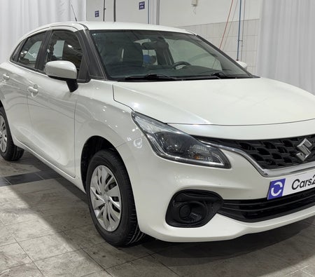 Weiß Suzuki Baleno GL 2024 Weiß Suzuki Baleno GL 2024