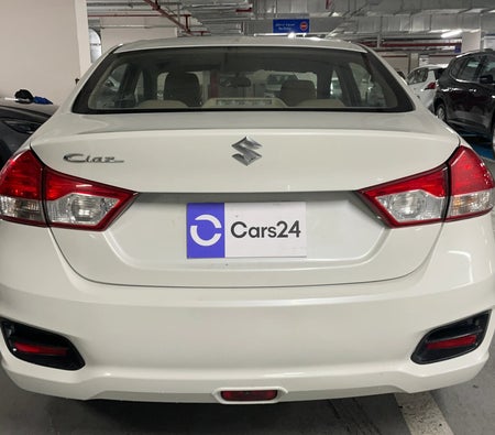 أبيض سوزوكي Ciaz GL 2024