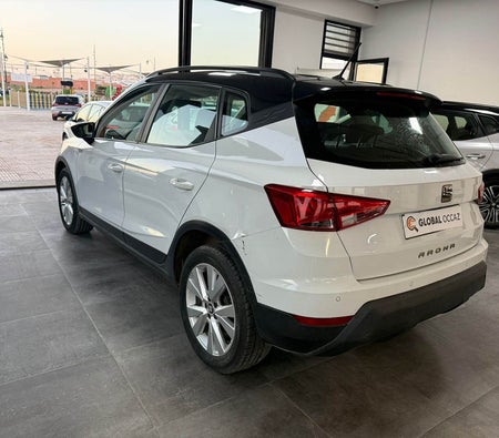 White Seat Arona 1.6 TDI Urban 2021 White Seat Arona 1.6 TDI Urban 2021