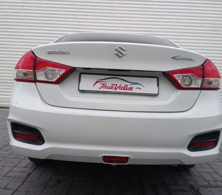 Weiß Suzuki Ciaz 2023