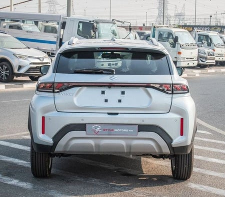 Silber Suzuki Fronx 2025