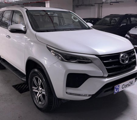 Blanc Toyota Fortuner EXR 2024 Blanc Toyota Fortuner EXR 2024
