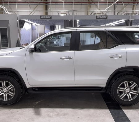 Weiß Toyota Fortuner EXR 2024