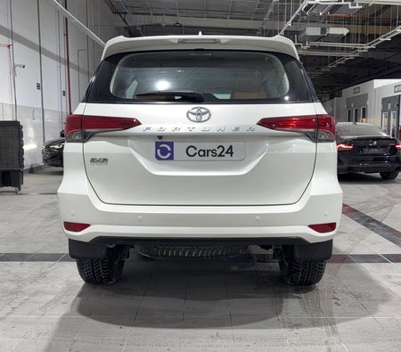 Blanc Toyota Fortuner EXR 2021