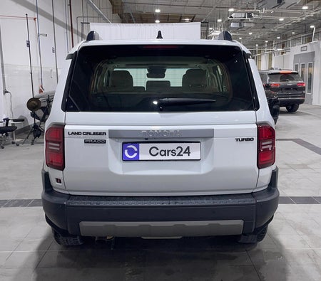 Blanc Toyota LAND CRUISER PRADO GXL 2026