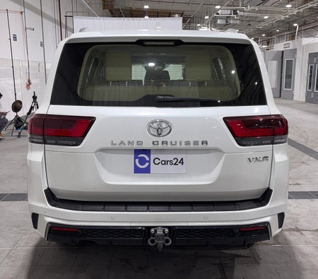 Blanc Toyota Land Cruiser VXR 2025 Blanc Toyota Land Cruiser VXR 2025