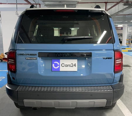 Blau Toyota Prado Adventure 2025
