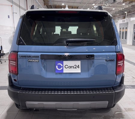 Blau Toyota Prado Adventure 2025