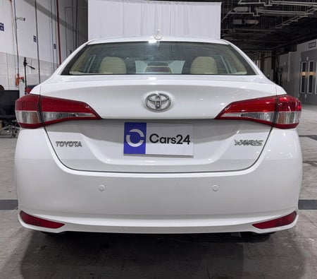 Toyota Yaris SE 2022, photo 4 of 4