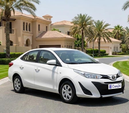 Weiß Toyota Yaris SE 2019 Weiß Toyota Yaris SE 2019