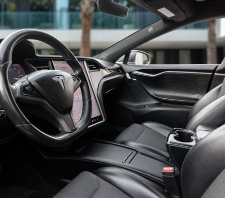 Tesla Model S 2018, photo 4 of 4