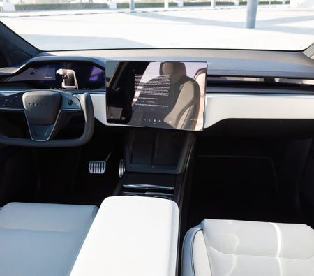 Tesla Model X Plaid 2023