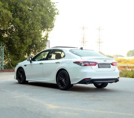 Blanco Toyota Camry 40th Anniversary 2023