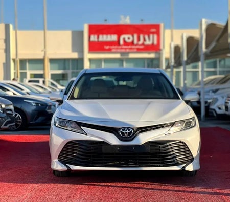 Toyota Camry S 2019, photo 2 of 4