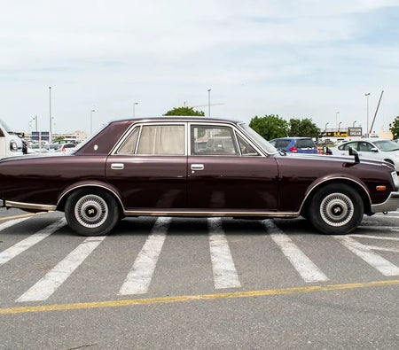 Toyota Century 1989, photo 4 of 4