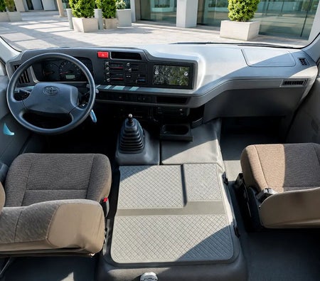 Toyota Coaster 2025, photo 4 of 4