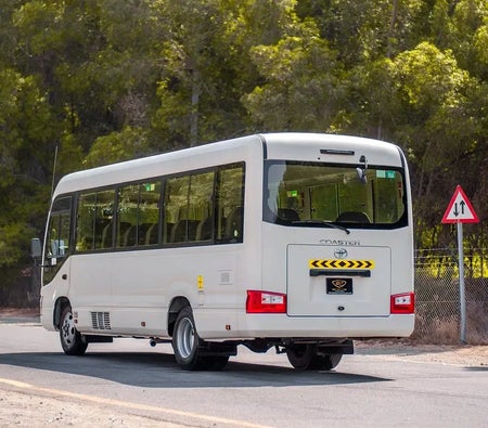 Blanc Toyota Coaster 2020