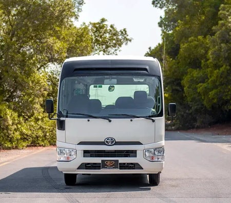 Blanc Toyota Coaster 2020