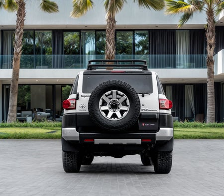 Blanco Toyota FJ Cruiser 2021
