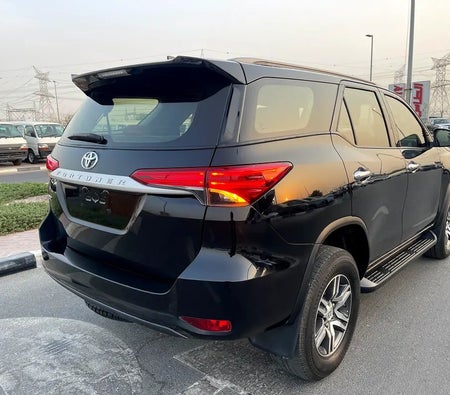 Siyah Toyota Fortuner EXR 2022 Siyah Toyota Fortuner EXR 2022