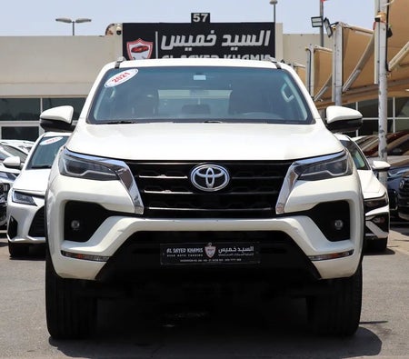 Toyota Fortuner GXR 2021, photo 1 of 4