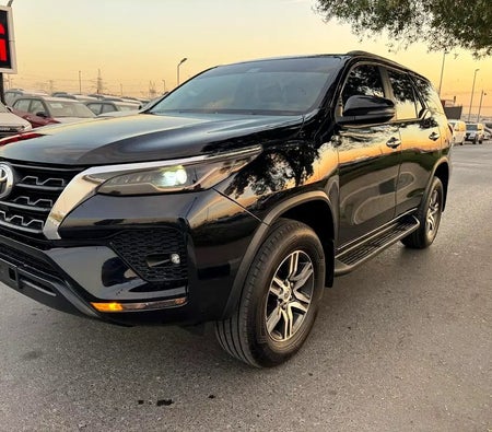 Noir Toyota Fortuner GXR 2022