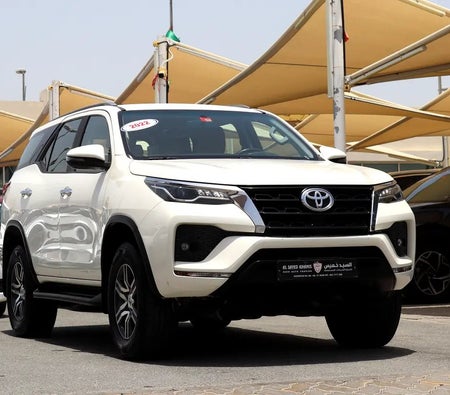 أبيض تويوتا Fortuner GXR 2022 أبيض تويوتا Fortuner GXR 2022