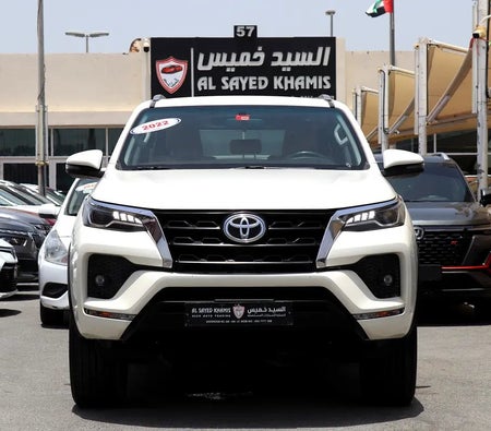أبيض تويوتا Fortuner GXR 2022 أبيض تويوتا Fortuner GXR 2022