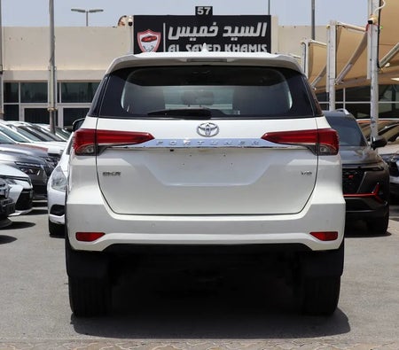 أبيض تويوتا Fortuner GXR 2022 أبيض تويوتا Fortuner GXR 2022