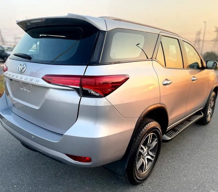 Argent Toyota Fortuner 2022