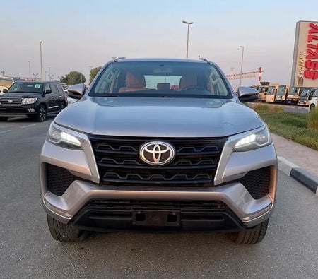 Argent Toyota Fortuner 2022