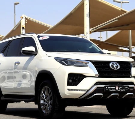 أبيض تويوتا Fortuner VXR 2021