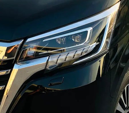Toyota Granvia Premium 2026, photo 2 of 4