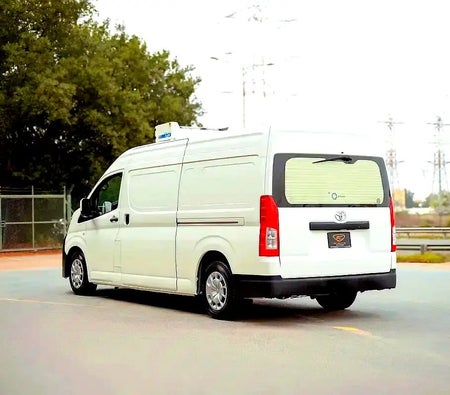 Toyota Hiace  2020, photo 4 of 4