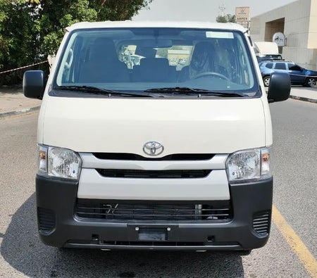 Toyota Hiace Standard 2026, photo 2 of 4