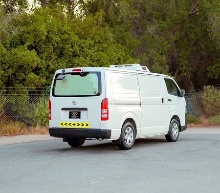 Toyota Hiace Standard 2022, photo 3 of 4