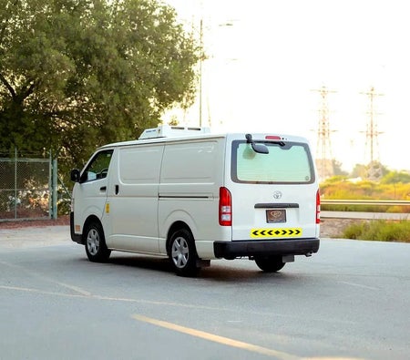 Toyota Hiace Standard 2022, photo 4 of 4