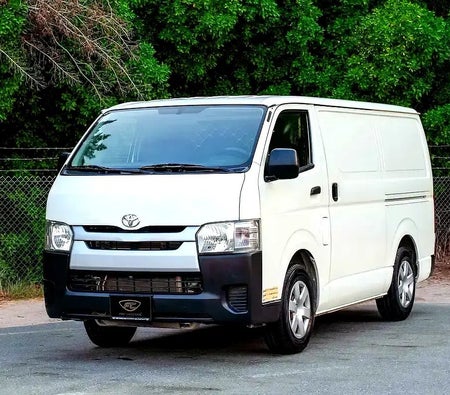 Toyota Hiace Standard 2021, photo 1 of 4