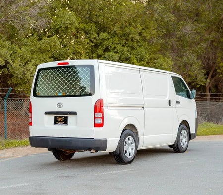 أبيض تويوتا Hiace Standard 2009