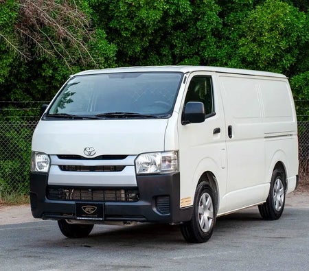 أبيض تويوتا Hiace Standard 2021 أبيض تويوتا Hiace Standard 2021