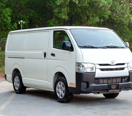 أبيض تويوتا Hiace Standard 2021 أبيض تويوتا Hiace Standard 2021