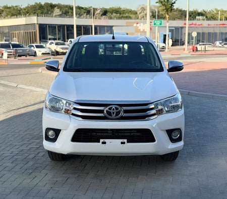 White Toyota Hilux Double Cab GL 2020