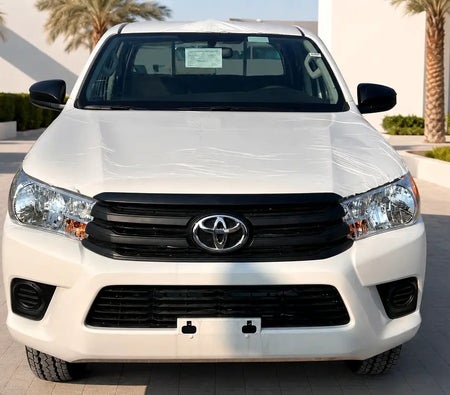 Toyota Hilux 2026, photo 2 of 4