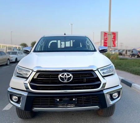Blanc Toyota Hilux SR5 2025