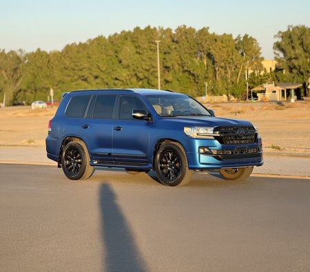 丰田 陆地巡洋舰 VXR 2019, photo 2 of 4