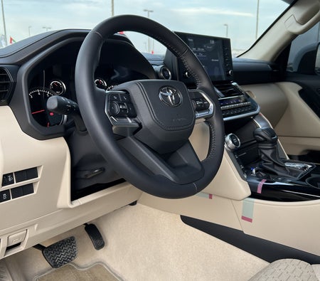 Toyota Land Cruiser EXR V8 2024