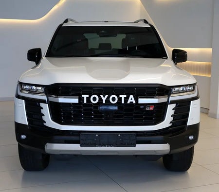 Toyota Land Cruiser GR Sport 2025, photo 2 of 4