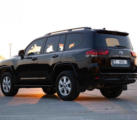 Toyota Land Cruiser GXR V6 2023
